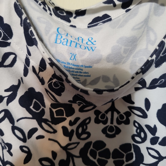 Elegant Black and White Patterned Women's Skirt - Picture 5 of 5